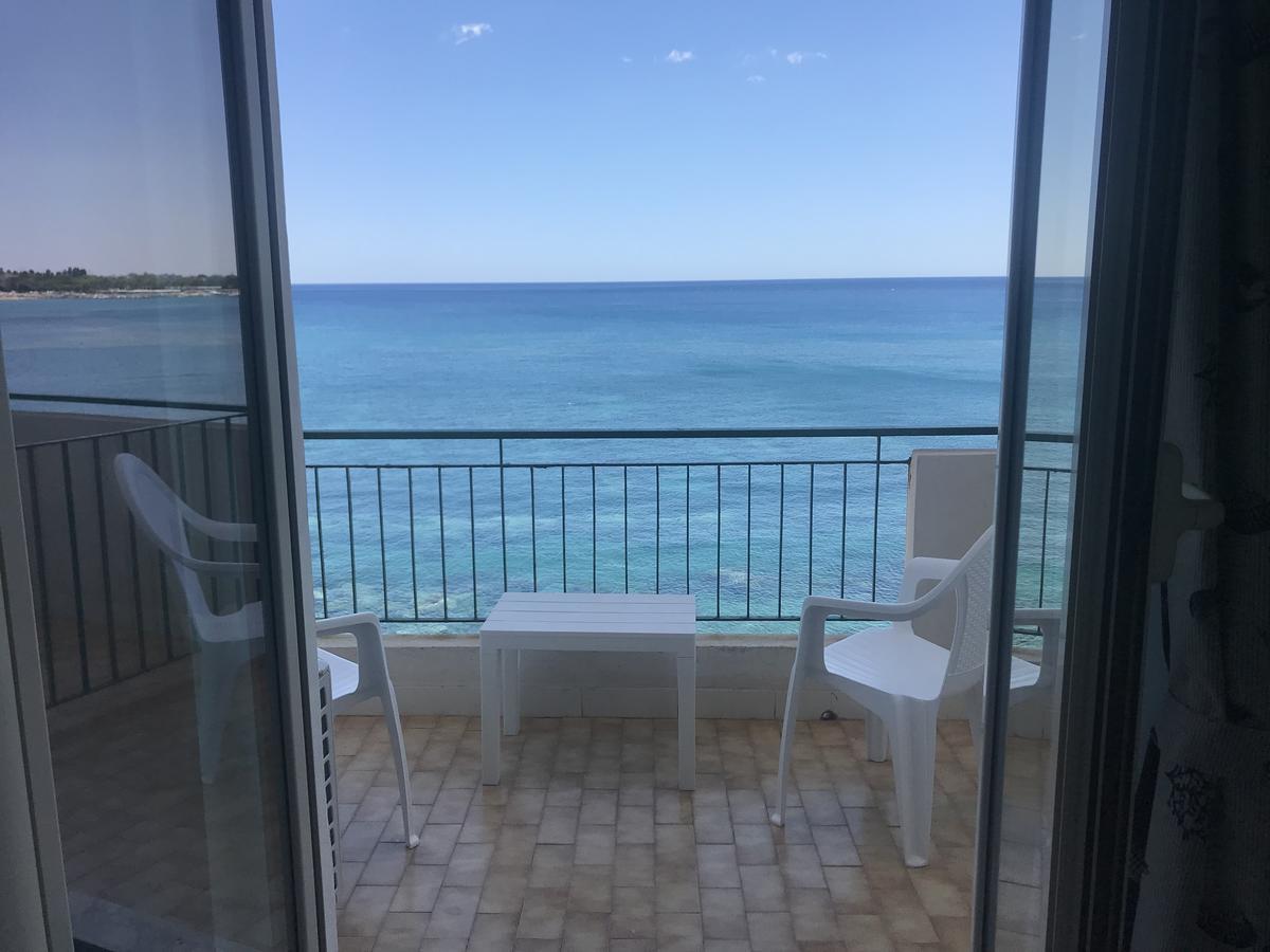 Baia Otello Giardini Naxos Bagian luar foto
